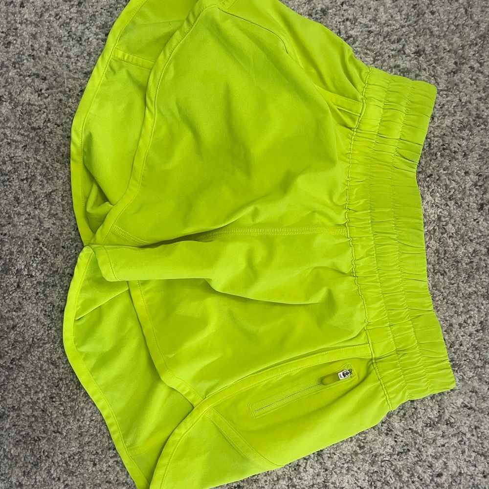 Lululemon tracker shorts highlighter yellow size 4